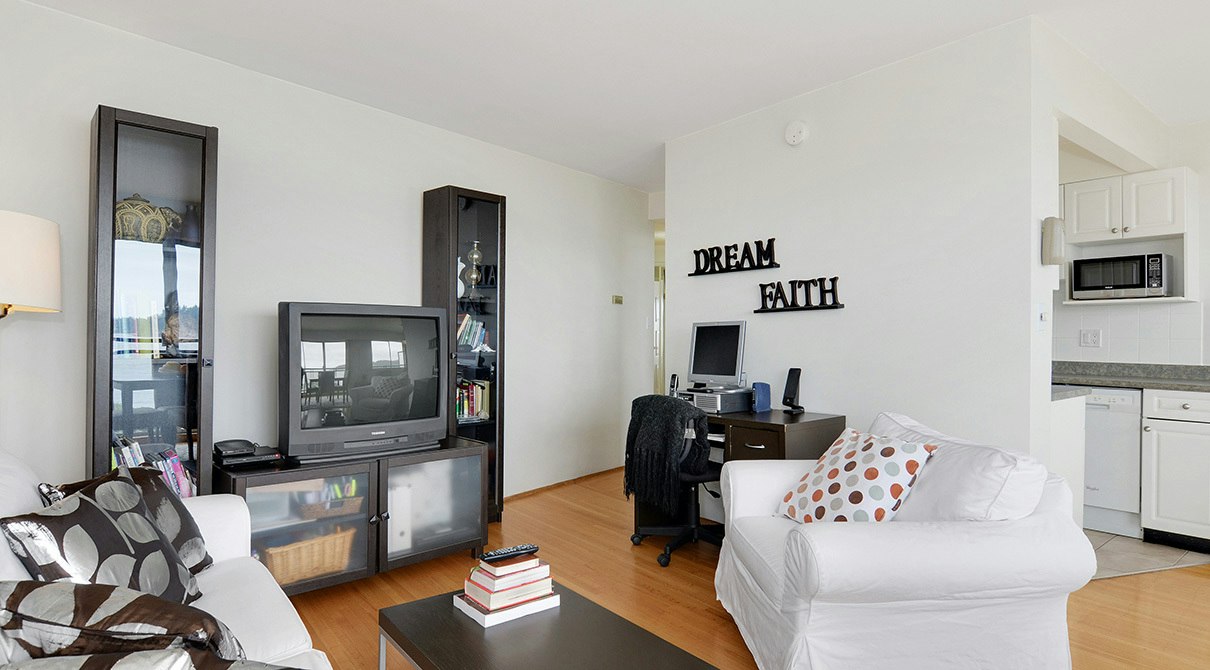 602-1370 Clyde Avenue, West Vancouver, BC, V7T 1E7