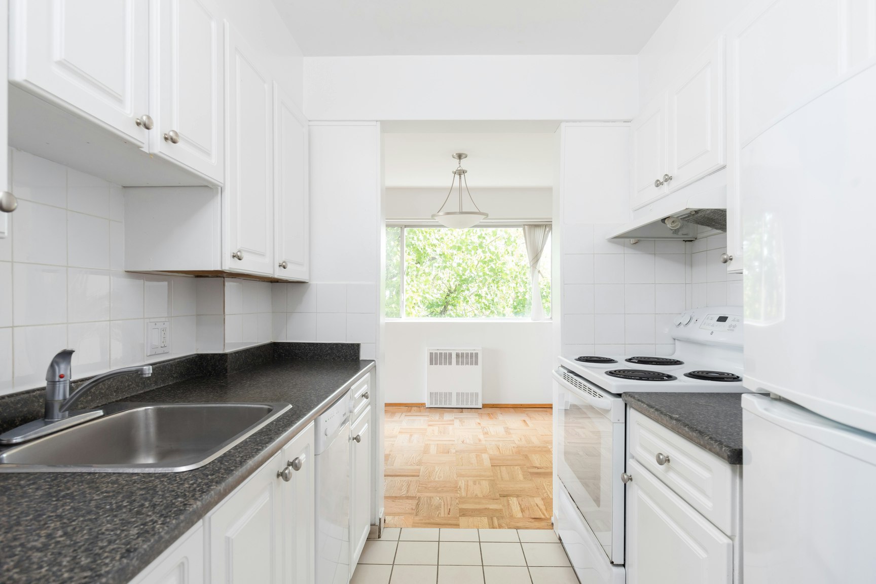 402-2191 West 39th Avenue, Vancouver, BC, V6M 1T7 - 5