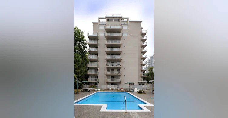 504-2151 West 39th Avenue, Vancouver, BC, V6M 1T6 - 2