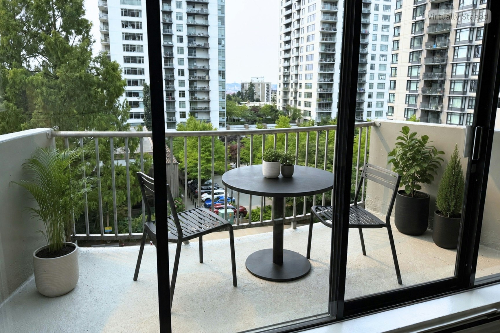 603-144 West 14th Street, North Vancouver, BC, V7M 1P1 - 2