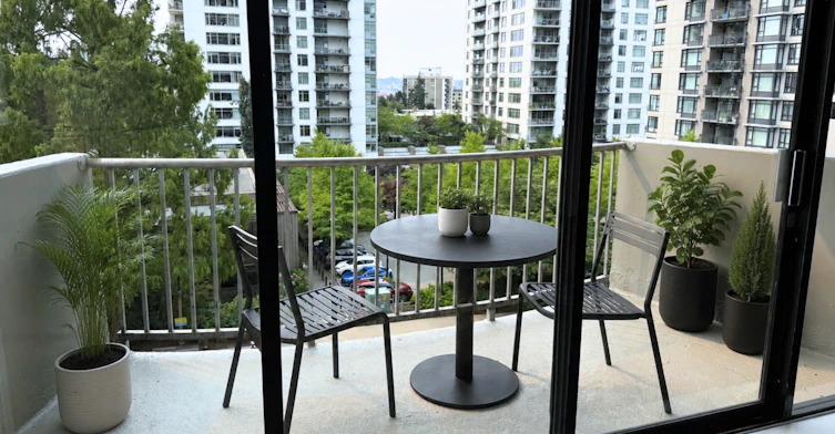 603-144 West 14th Street, North Vancouver, BC, V7M 1P1 - 2