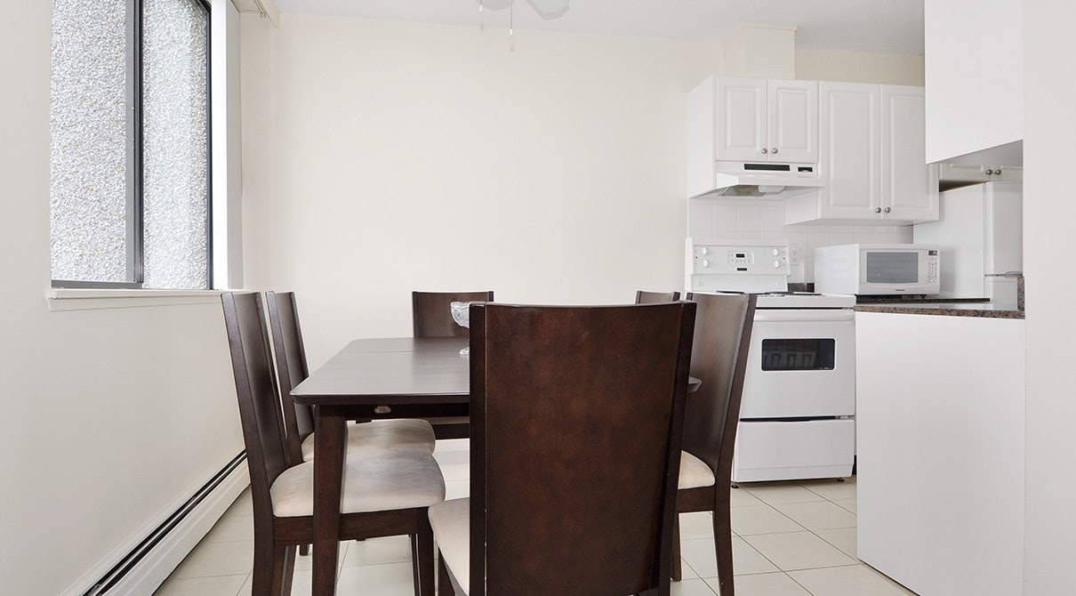 1406-144 West 14th Street, North Vancouver, BC, V7M 1P1 - 3