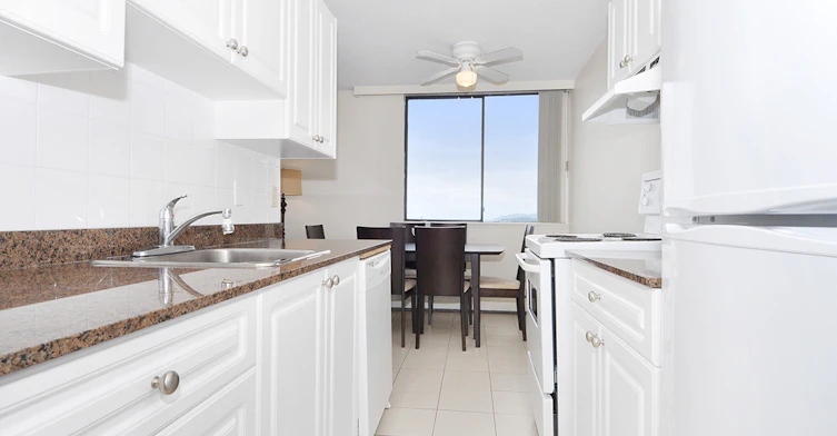 1406-144 West 14th Street, North Vancouver, BC, V7M 1P1 - 2