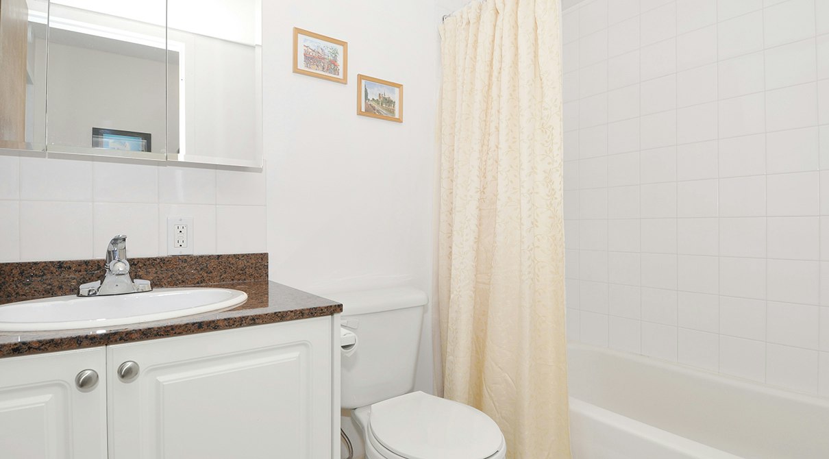 801-144 West 14th Street, North Vancouver, BC, V7M 1P1 3