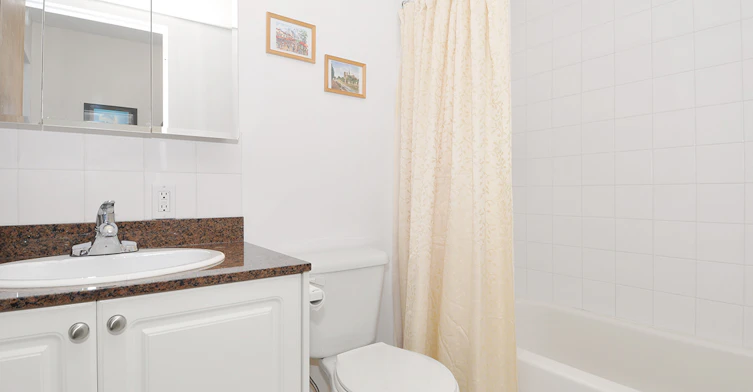 801-144 West 14th Street, North Vancouver, BC, V7M 1P1 - 3