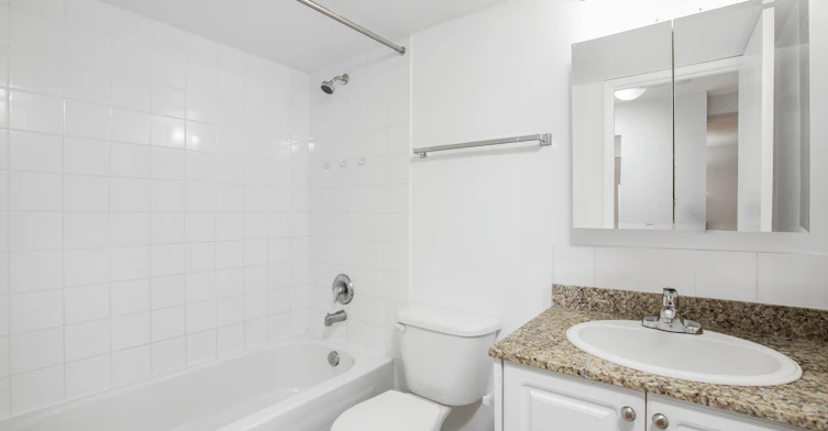 505-1355 Pendrell Street, Vancouver, BC, V6E 1M2 - 4