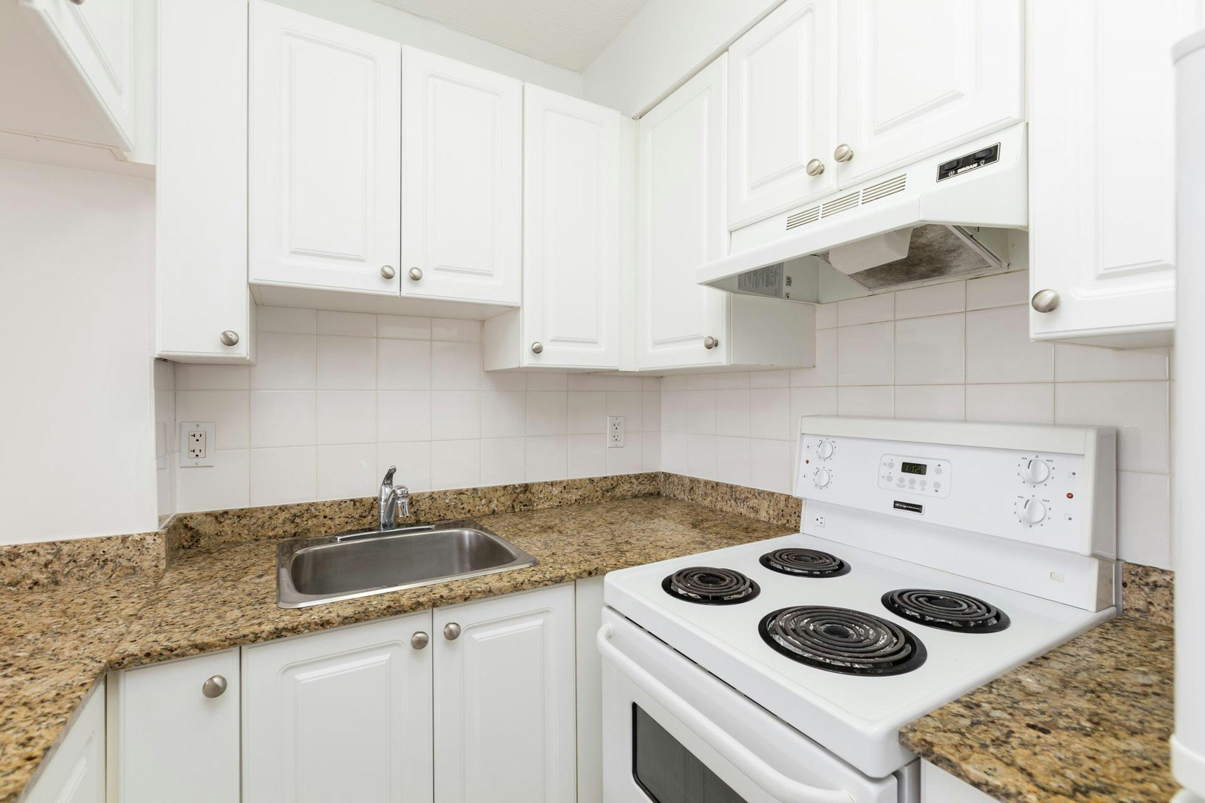 208-1355 Pendrell Street, Vancouver, BC, V6E 1M2 - 5