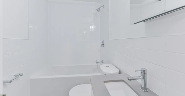 100-411 Eglinton Avenue East, Toronto, ON, M4P 1M7 - 9