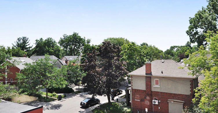 1002-411 Eglinton Avenue East, Toronto, ON, M4P 1M7 - 6