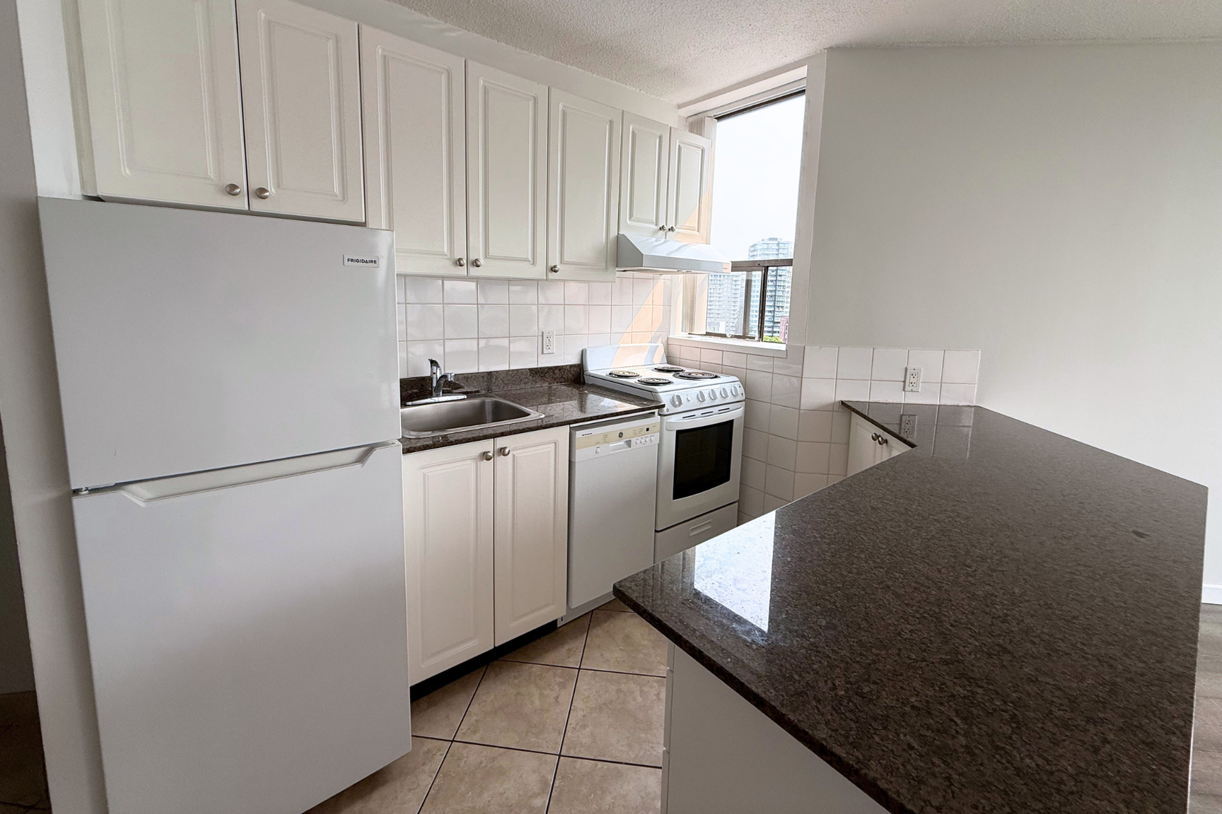 405-1228 Nicola Street, Vancouver, BC, V6G 2E6 - 5