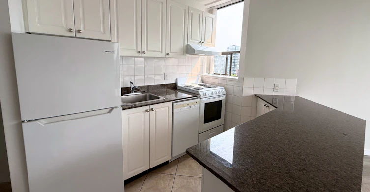 405-1228 Nicola Street, Vancouver, BC, V6G 2E6 - 5
