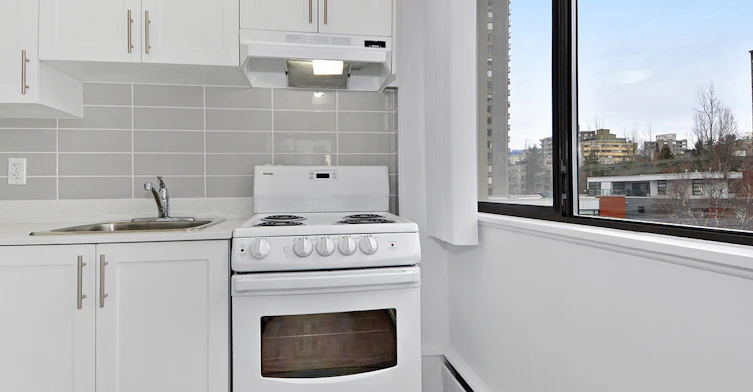 707-1380 Jervis Street, Vancouver, BC, V6E 2E5 - 2