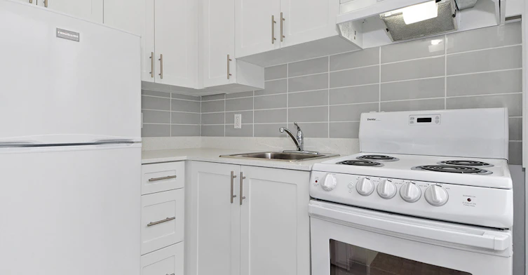 707-1380 Jervis Street, Vancouver, BC, V6E 2E5