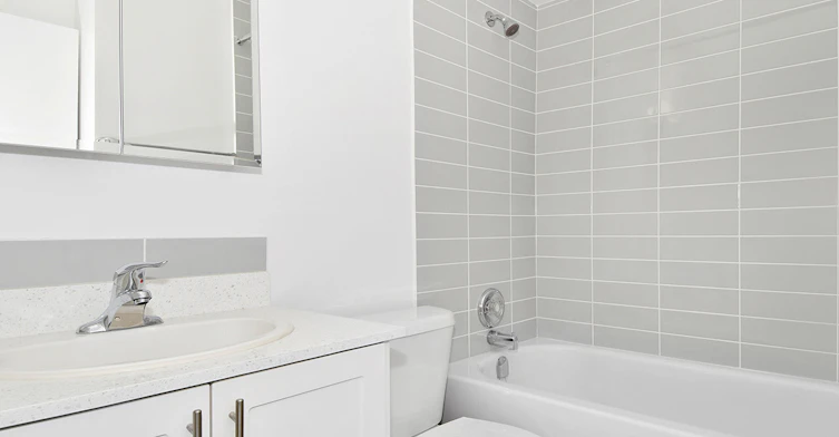 705-1380 Jervis Street, Vancouver, BC, V6E 2E5 - 9