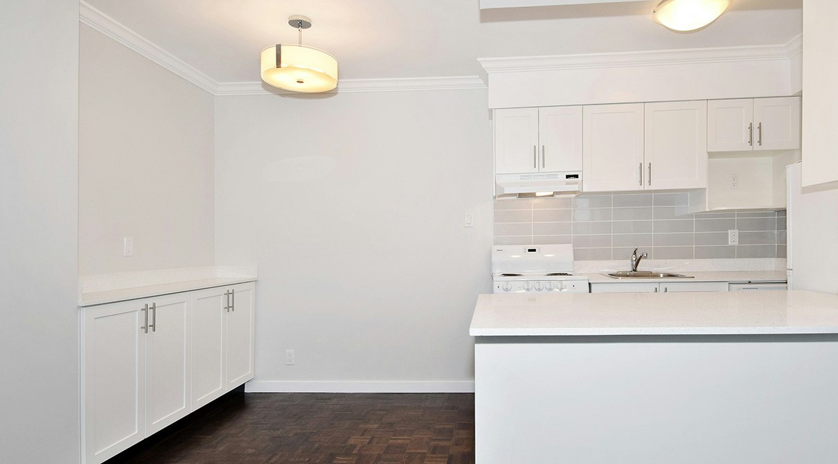 705-1380 Jervis Street, Vancouver, BC, V6E 2E5 - 2