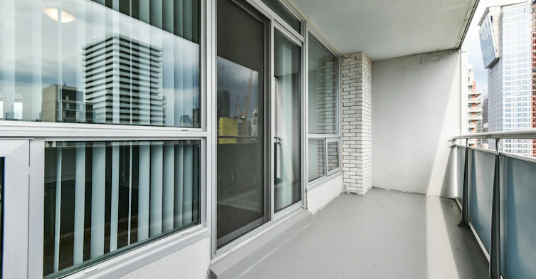904-20 Prince Arthur Avenue, Toronto, ON, M5R 1B1 - 5