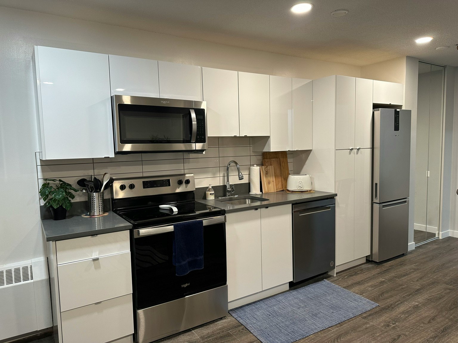 1204-815 4 Avenue SW, Calgary, AB, T2P 3G8 - 9