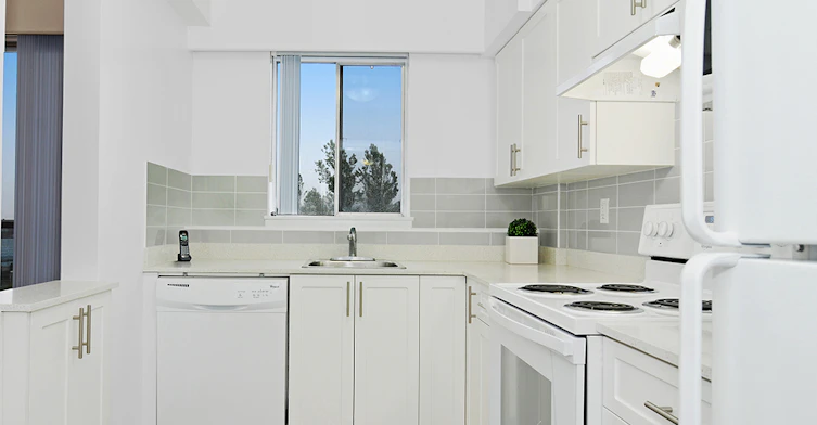604-5976 Tisdall Street, Vancouver, BC, V5Z 3N2 - 2