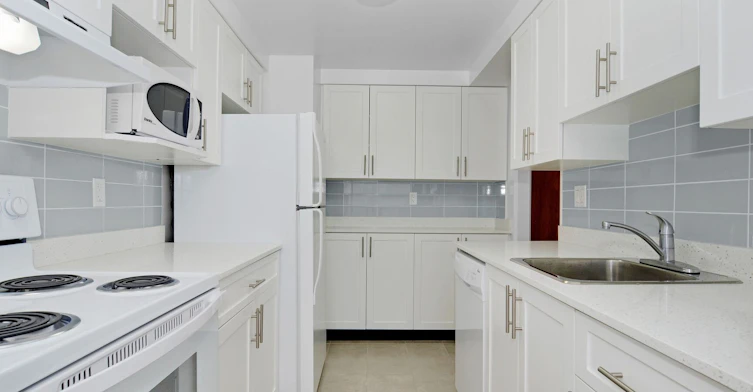704-5976 Tisdall Street, Vancouver, BC, V5Z 3N2 - 4