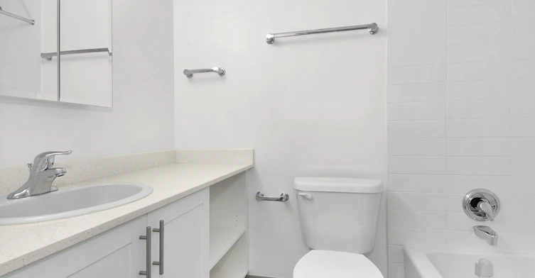 206-1465 West 12th Avenue, Vancouver, BC, V6H 1M7 - 4