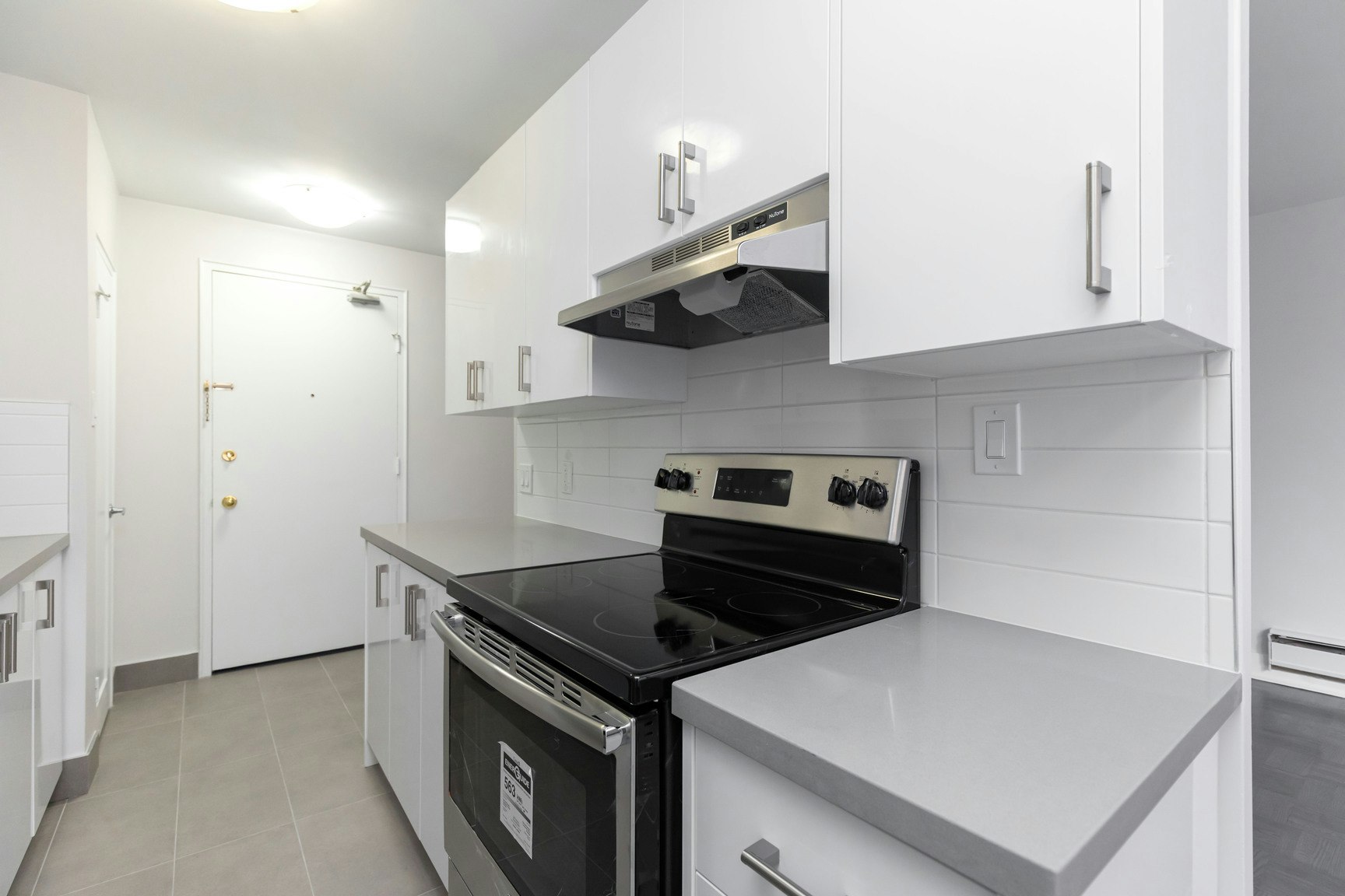 907-224 St. George Street, Toronto, ON, M5R 2N9 - 5