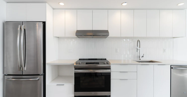 1006-108 West 13th Street, North Vancouver, BC, V7M 0G8 - 3