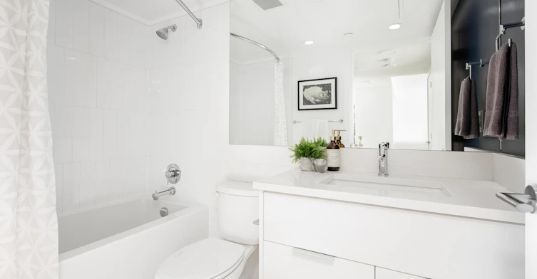 1709-108 West 13th Street, North Vancouver, BC, V7M 0G8 - 7