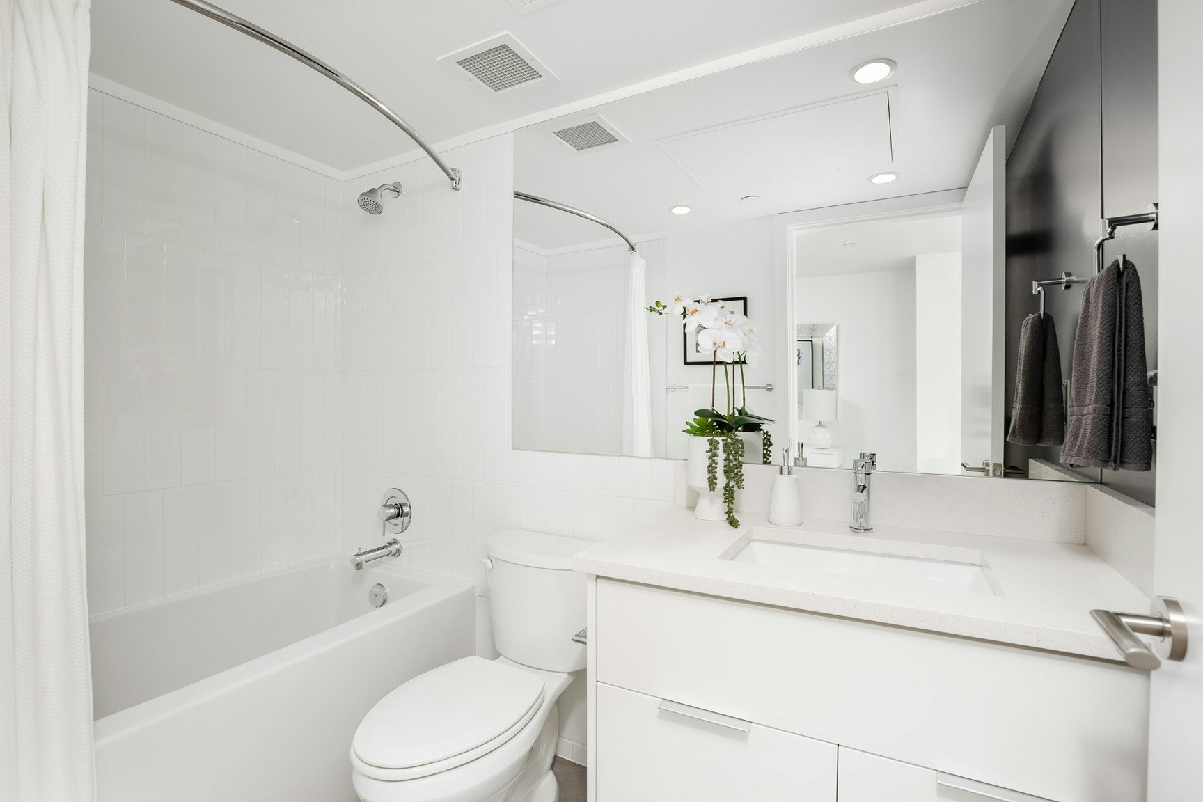 502-108 West 13th Street, North Vancouver, BC, V7M 0G8 - 10