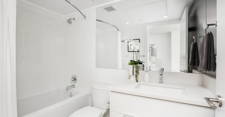 502-108 West 13th Street, North Vancouver, BC, V7M 0G8 - 10