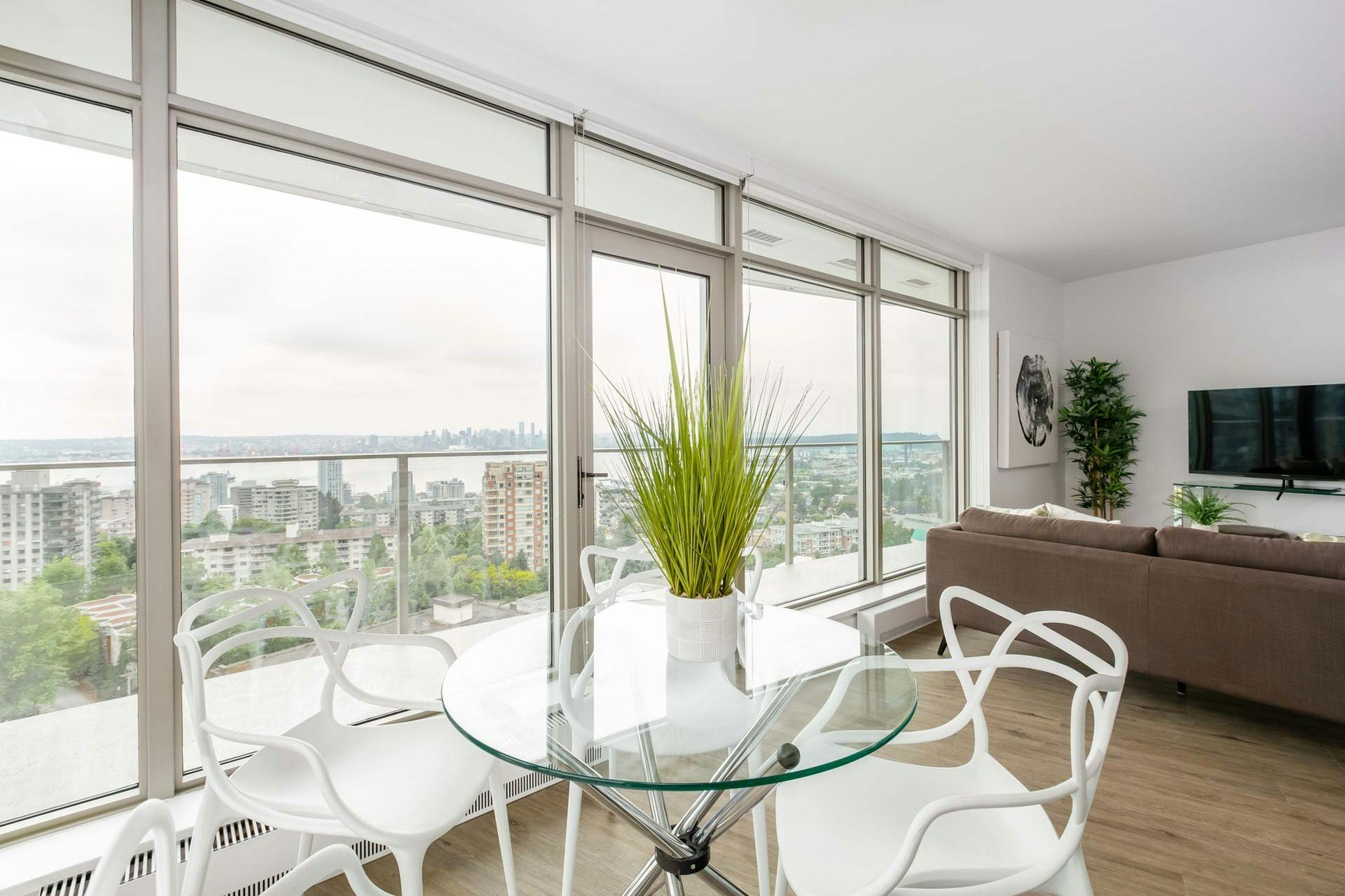 502-108 West 13th Street, North Vancouver, BC, V7M 0G8