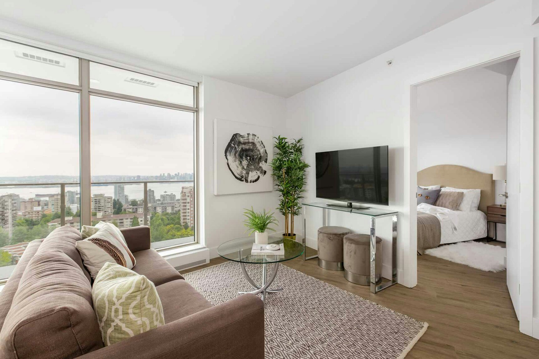 502-108 West 13th Street, North Vancouver, BC, V7M 0G8 - 2