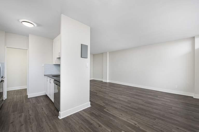 0207-70 Spadina Road, Toronto, ON, M5R 2T6 - 19