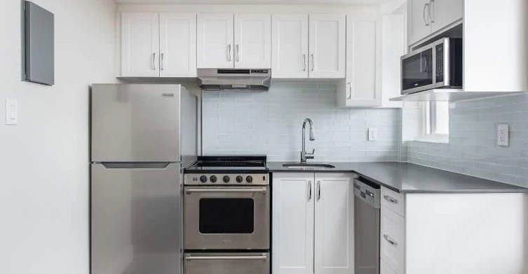 0207-70 Spadina Road, Toronto, ON, M5R 2T6 - 16