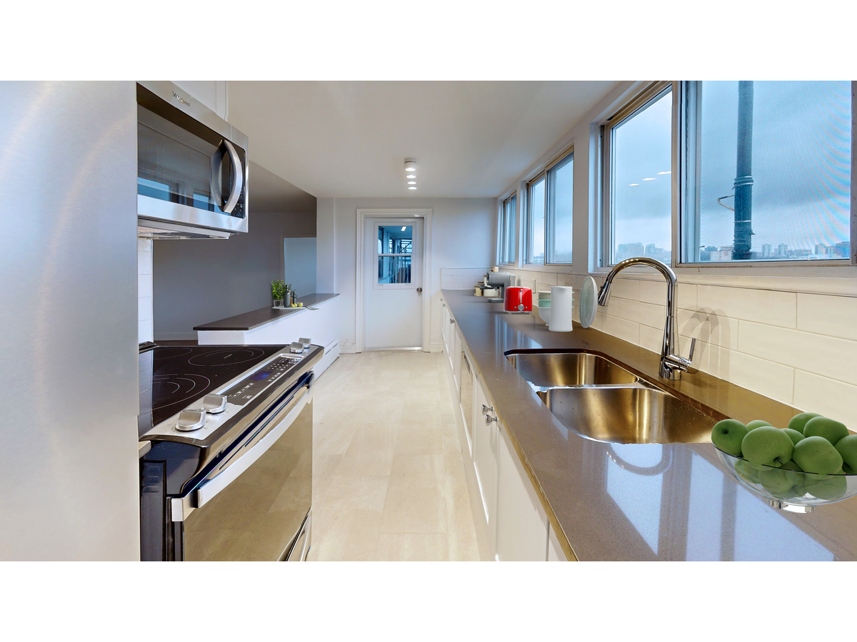 0214-70 Spadina Road, Toronto, ON, M5R 2T6 - 3