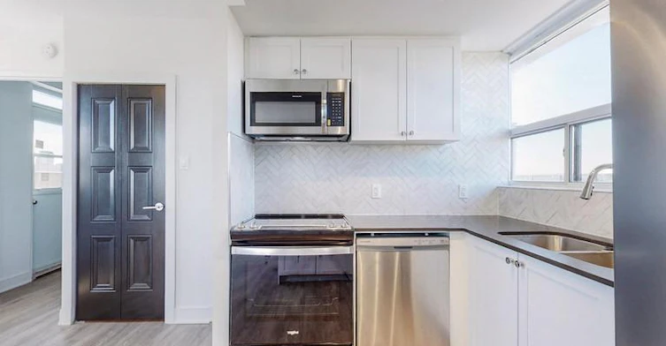0214-70 Spadina Road, Toronto, ON, M5R 2T6 - 8