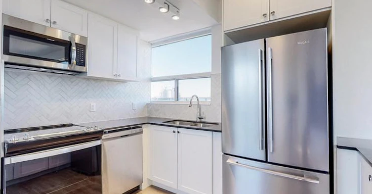 0706-70 Spadina Road, Toronto, ON, M5R 2T6 - 17