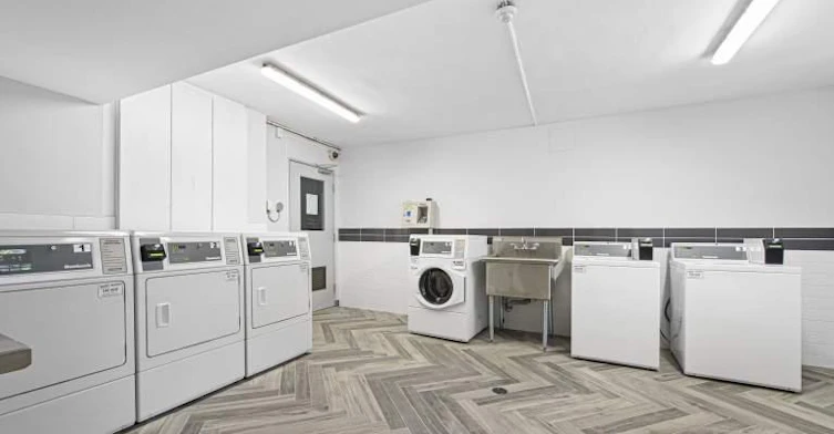 0205-2040 Eglinton Avenue West, Toronto, ON, M6E 2K5 - 12