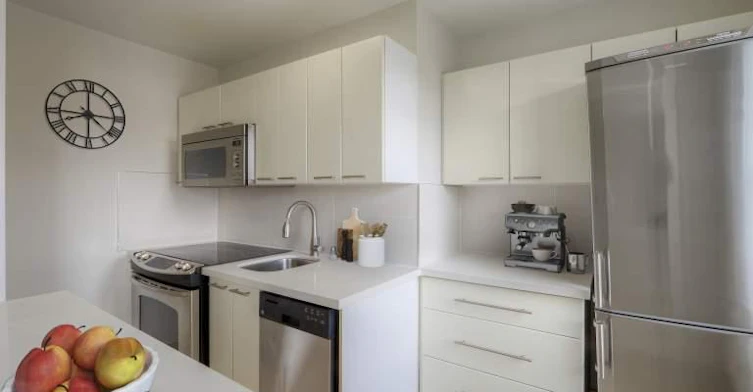 0006-778 Broadview Avenue, Toronto, ON, M4K 2P7