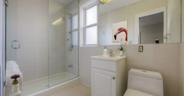 0006-778 Broadview Avenue, Toronto, ON, M4K 2P7 - 9