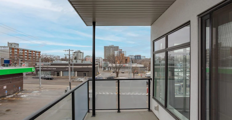 10837 83 Avenue, Edmonton, AB, T6E 2E6 - 7