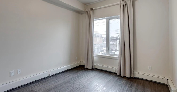 10837 83 Avenue, Edmonton, AB, T6E 2E6 - 20