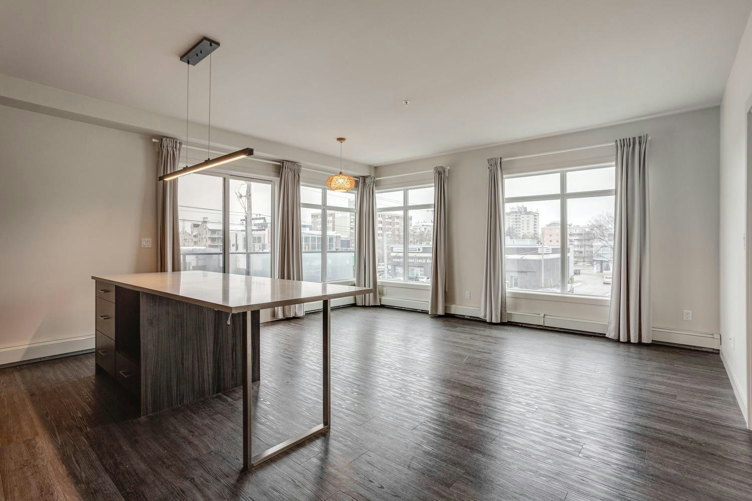 10837 83 Avenue, Edmonton, AB, T6E 2E6 - 23