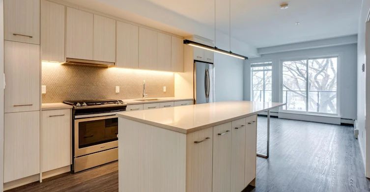 10837 83 Avenue, Edmonton, AB, T6E 2E6 - 35