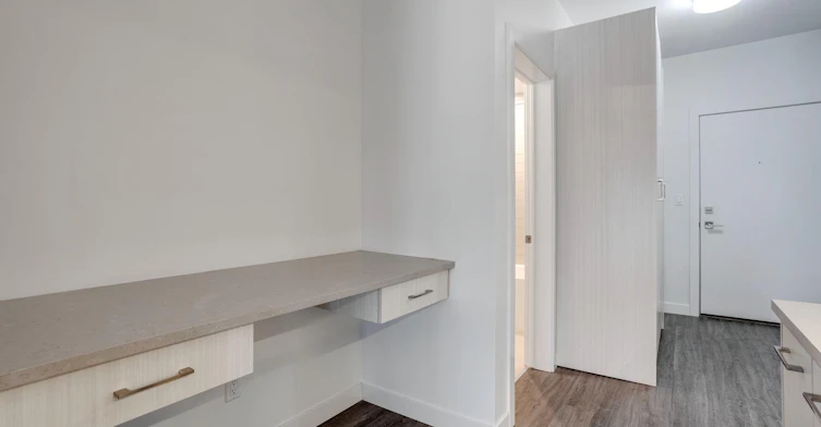 10837 83 Avenue, Edmonton, AB, T6E 2E6 - 52