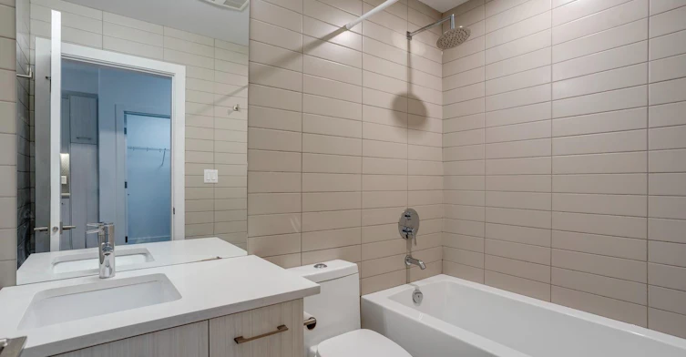 10837 83 Avenue, Edmonton, AB, T6E 2E6 - 62