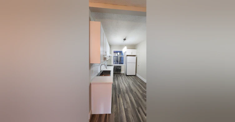 4-1155 Granville Street, Vancouver, BC, V6Z 1M1 - 2