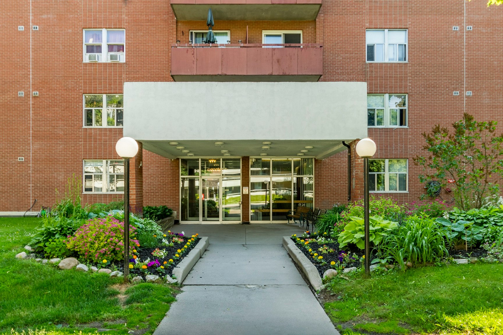 210-25 Lorne Avenue, Newmarket, ON, L3Y 5N8 - 18