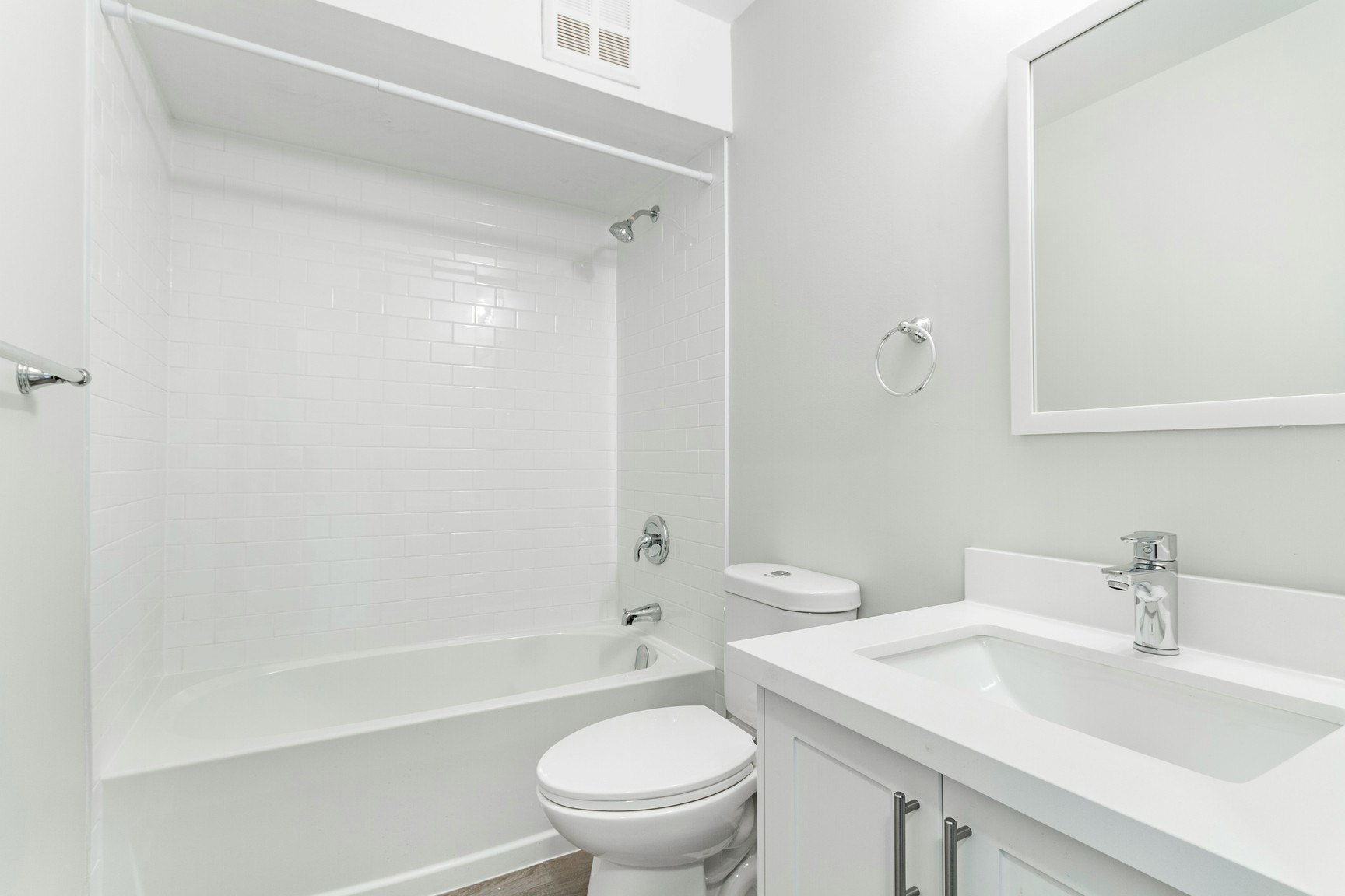 210-25 Lorne Avenue, Newmarket, ON, L3Y 5N8 - 13