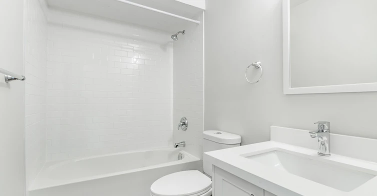 304-25 Lorne Avenue, Newmarket, ON, L3Y 5N8 - 13