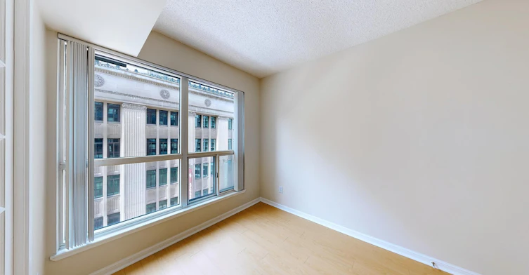 7 Carlton Street, Toronto, ON, M5B 2M3 - 2